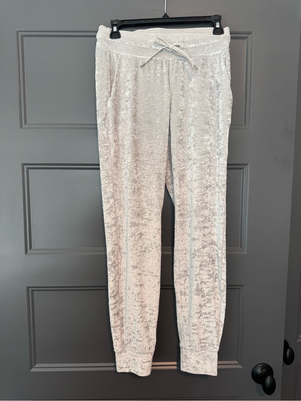 lululemon athletica Plush Drawstring Joggers - Light Beige